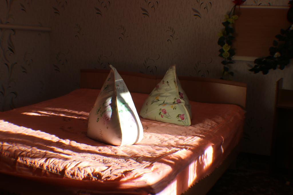 Hostel Ilbirs Каракол Экстерьер фото