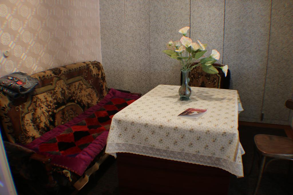 Hostel Ilbirs Каракол Экстерьер фото